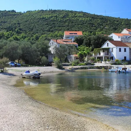 With Swimming Pool Zrnovo, Korcula - 21436 Žrnovo