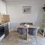 Апартаменты With Swimming Pool Zrnovo, Korcula - 21436
