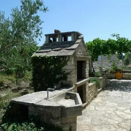Апартаменты With Swimming Pool Zrnovo, Korcula - 21436 *