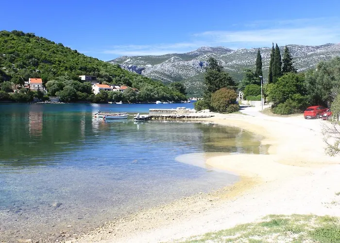 With Swimming Pool Zrnovo, Korcula - 21436 *