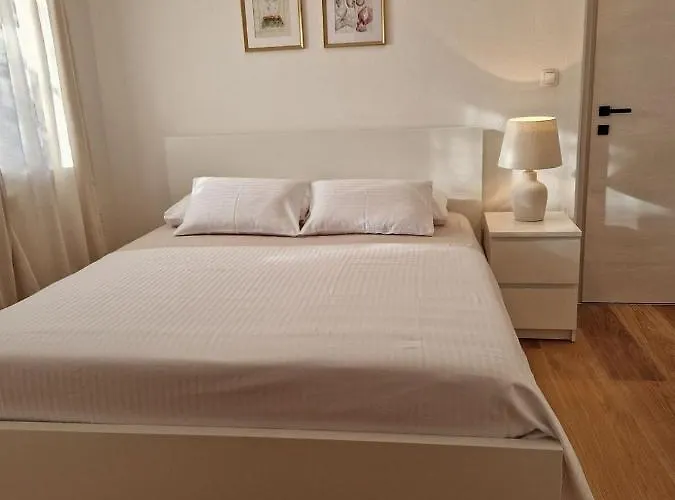 Lägenhet With Swimming Pool Zrnovo, Korcula - 21436 Zrnovo